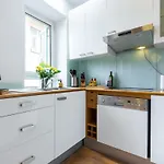 아파트 Elegant Riviera Retreat Steps To & Dining *